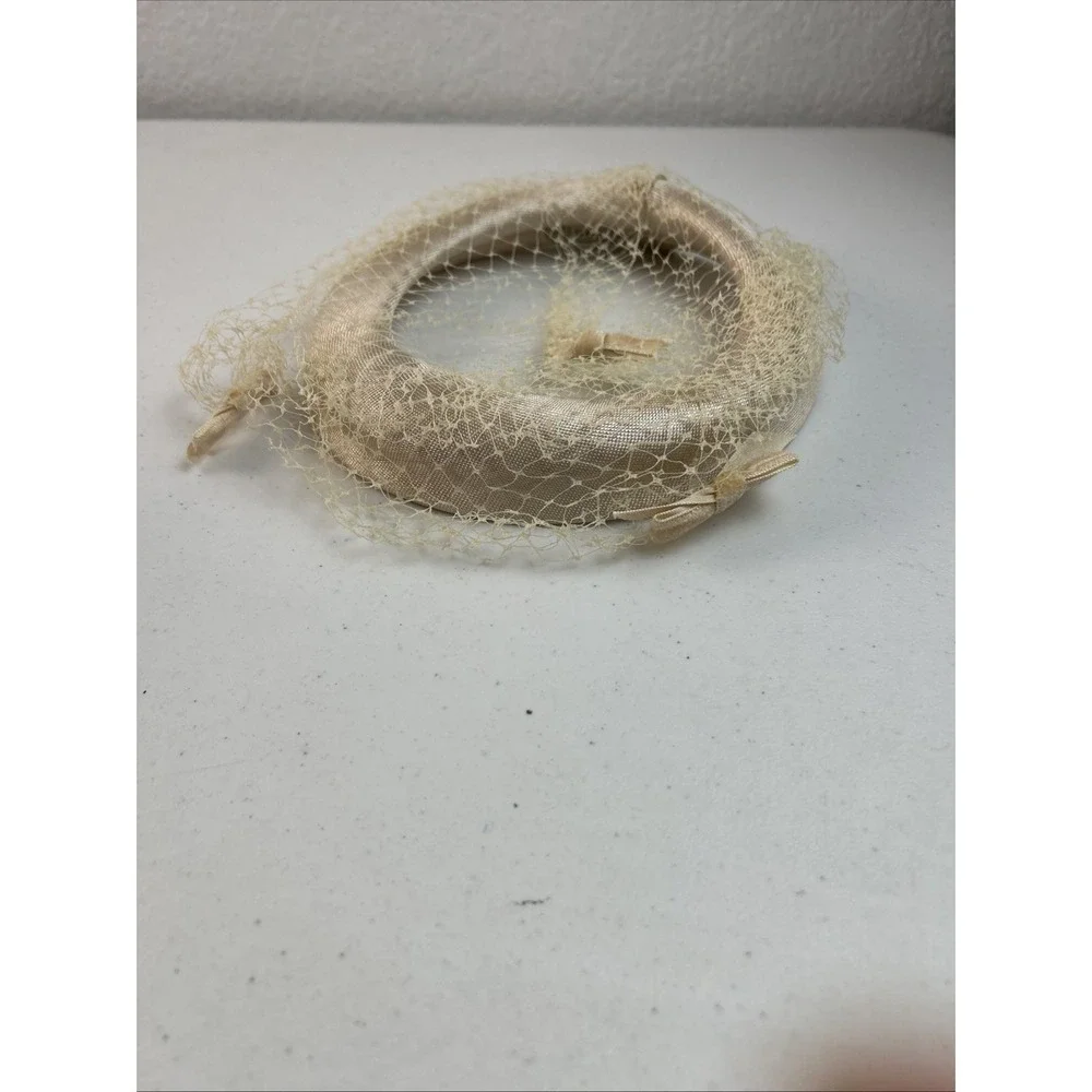 Vintage Ivory Fascinator‎ Hat Pink Net Tan Union Made Ribbon Bow 1950s